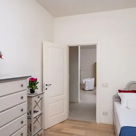 Vatican Quiet With Garden & Parking Апартаменты *