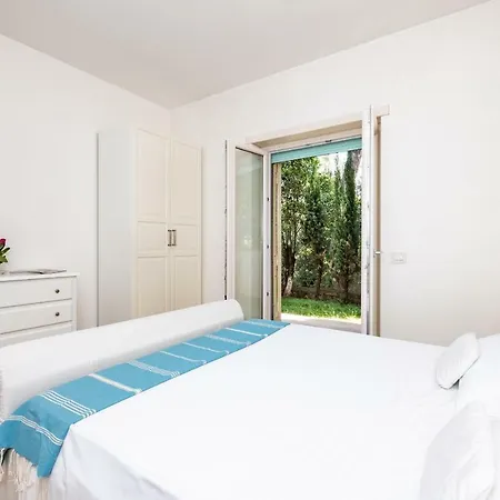 Апартаменты Vatican Quiet With Garden & Parking *