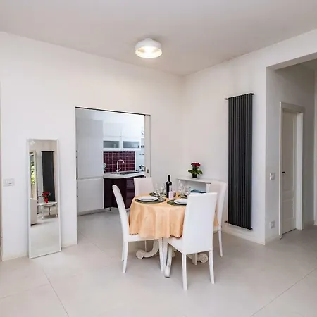 Vatican Quiet With Garden & Parking * Рим