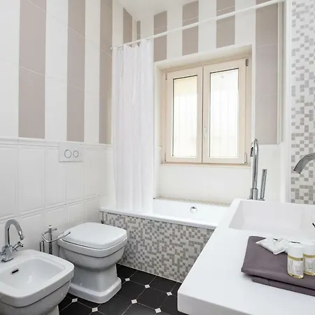 Vatican Quiet With Garden & Parking