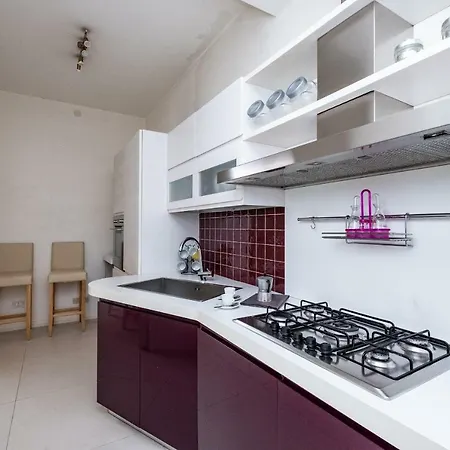 Vatican Quiet With Garden & Parking