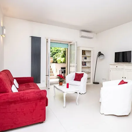 Vatican Quiet With Garden & Parking