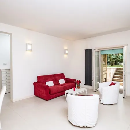 Vatican Quiet With Garden & Parking Рим