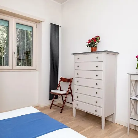 Апартаменты Vatican Quiet With Garden & Parking *