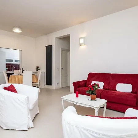 Апартаменты Vatican Quiet With Garden & Parking