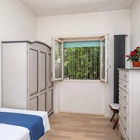 Vatican Quiet With Garden & Parking Апартаменты Рим