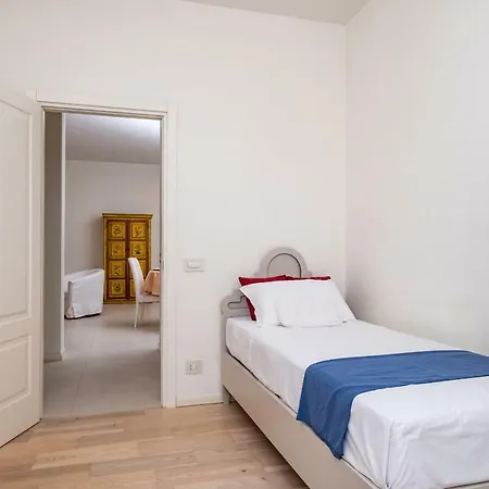 Vatican Quiet With Garden & Parking Рим